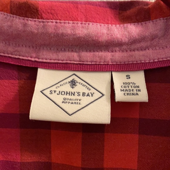 St. John’s Bay cotton shirt - Picture 3 of 5